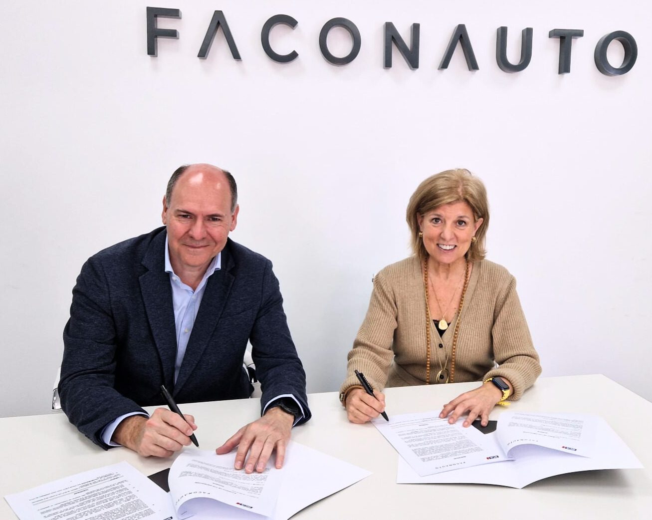 Firma Acuerdo BCA y Faconauto