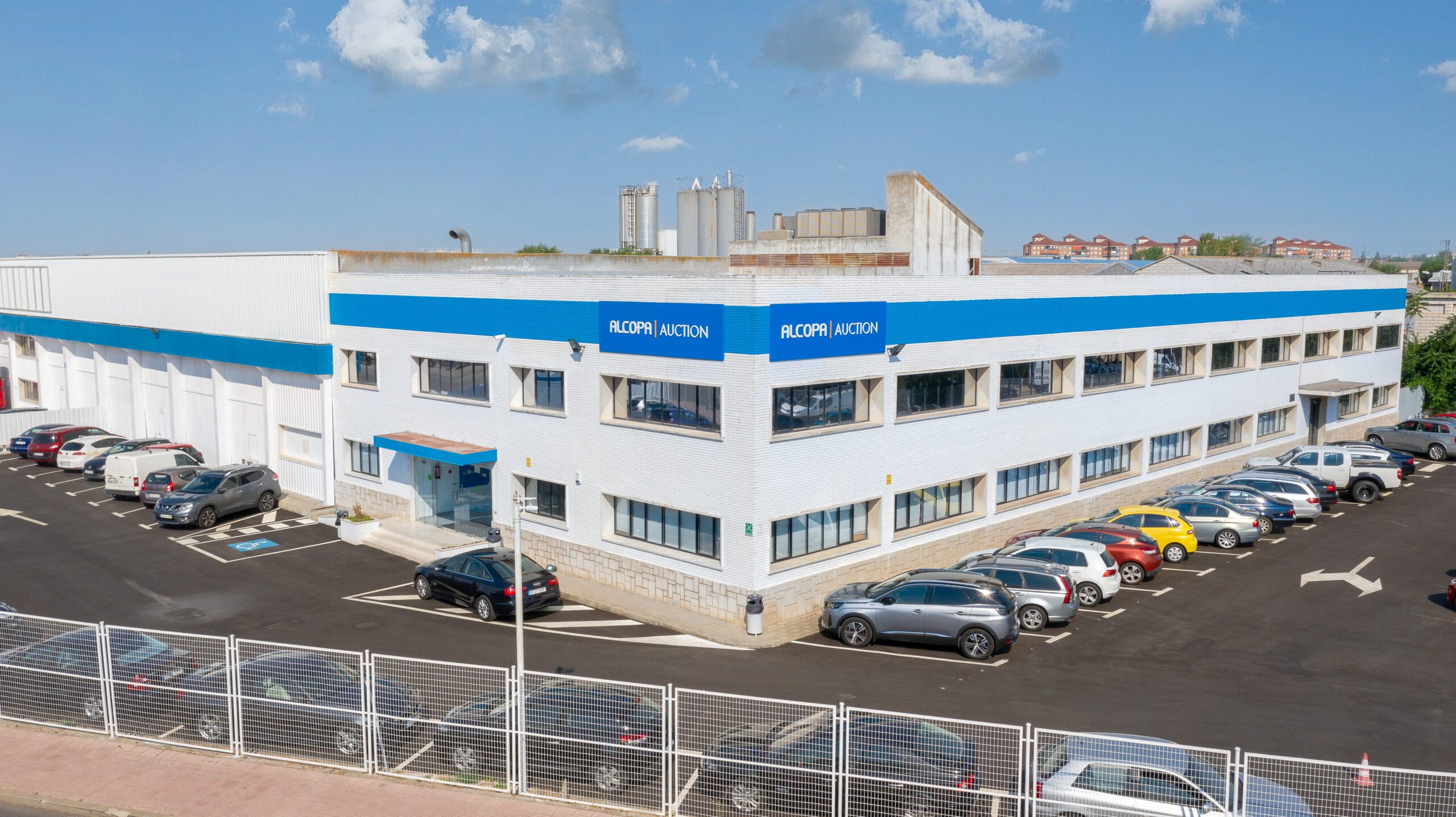 Nuevas demandas en la subasta de VO